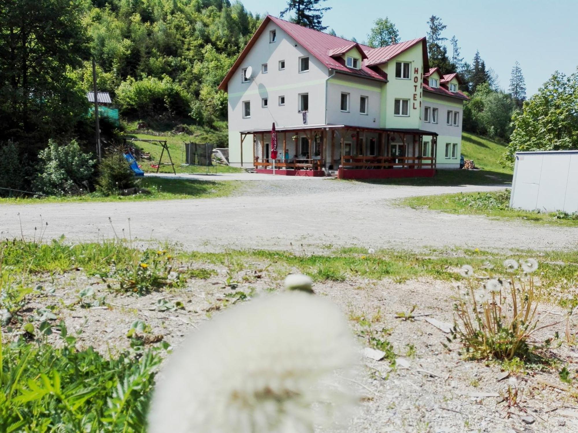 Hotel Bocy Oscadnica Buitenkant foto