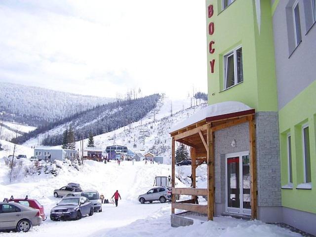 Hotel Bocy Oscadnica Buitenkant foto