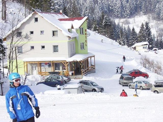 Hotel Bocy Oscadnica Buitenkant foto