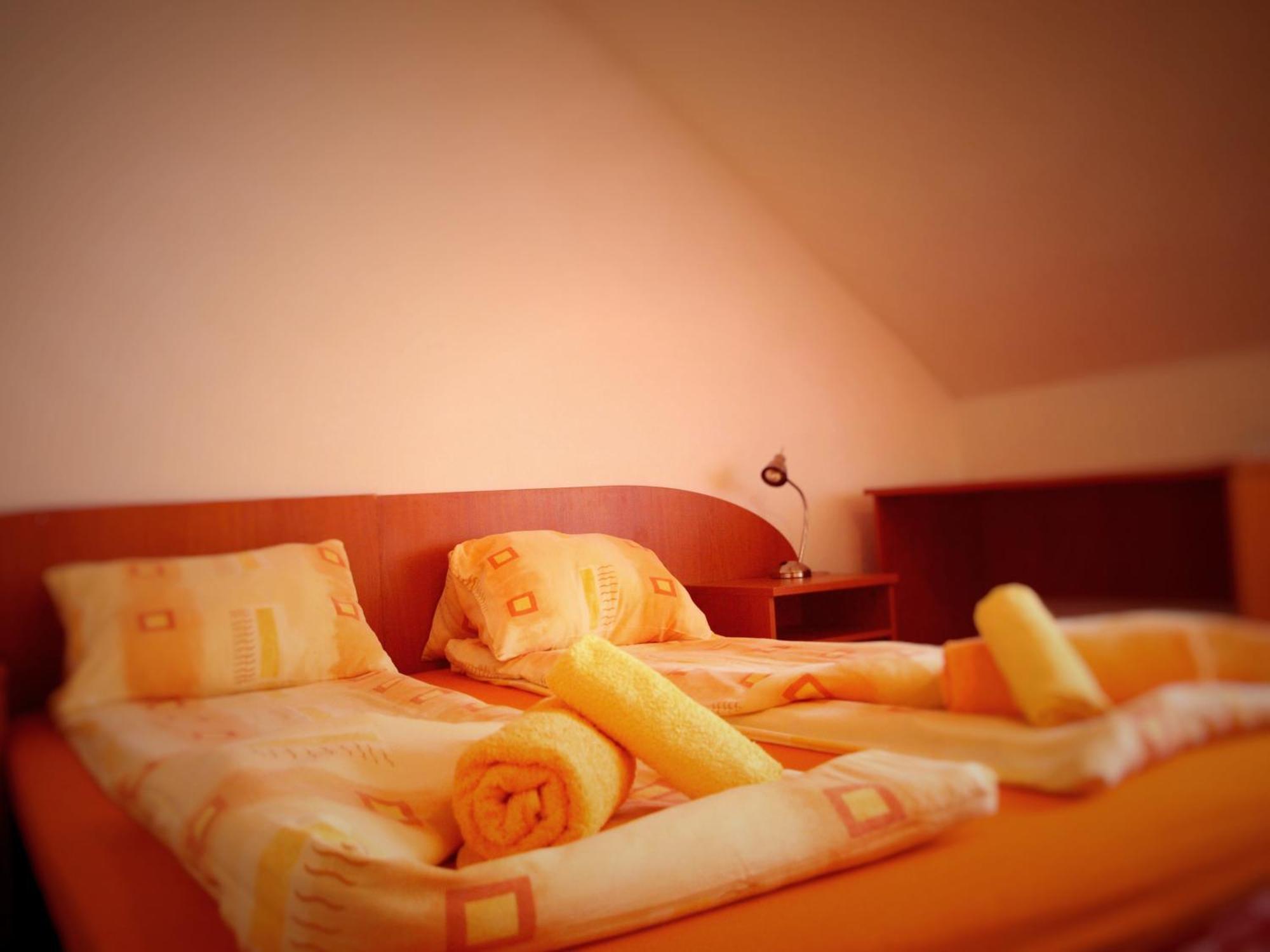 Hotel Bocy Oscadnica Buitenkant foto
